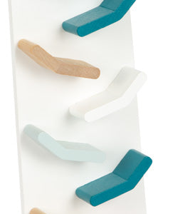 Small Foot Cascading Tower