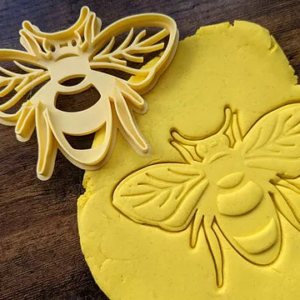 Bee Dough Cutter Set